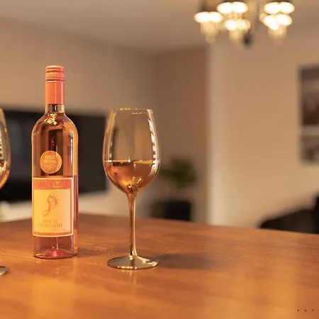 Calle Maestro Parada *