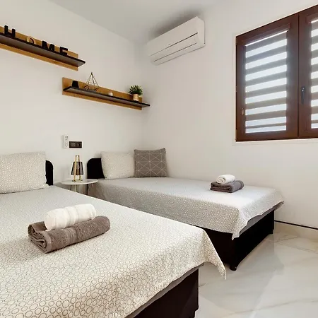 Calle Maestro Parada Апартаменты