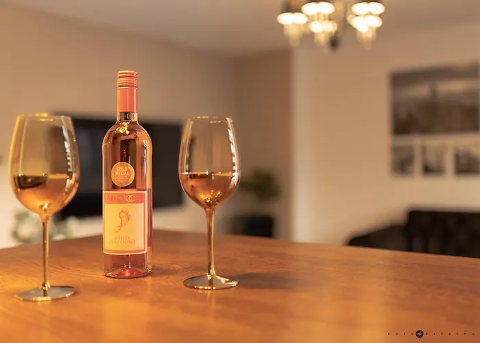 Calle Maestro Parada *